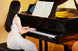 با مزایا و معایب انواع پیانو آشنا شوید بخش 9، آموزش پیانو ، تدریس پیانو ، آموزشگاه پیانو نواب ، تدریس خصوصی پیانو ، آموزشگاه پیانو